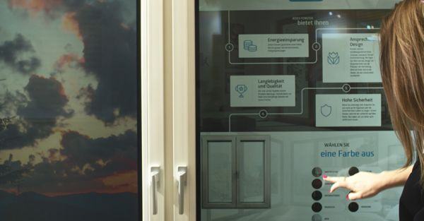 Grupa OKNOPLAST zaprezentowała Inteligentne Okno - okno przyszłości, które zastąpi tablet czy laptop