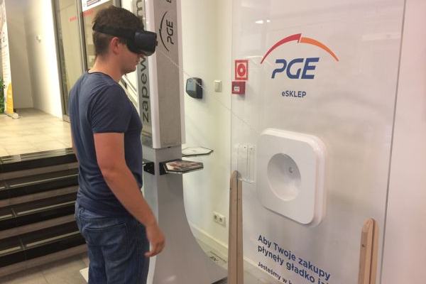 PGE Obrót wprowadziła inteligentne długopisy i gogle VR