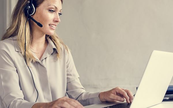 Jak zwiększyć lojalność i przyciągnąć nowych klientów z dowolnego kraju za pomocą IP-telefonii UniTalk?