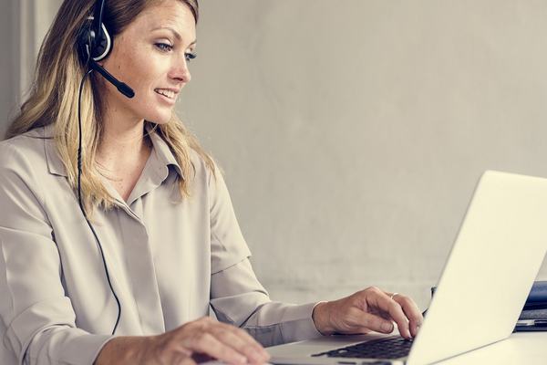 Jak zwiększyć lojalność i przyciągnąć nowych klientów z dowolnego kraju za pomocą IP-telefonii UniTalk?