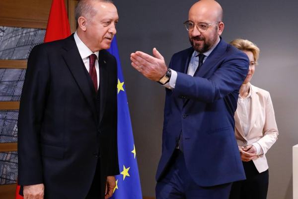 Współpraca i napięcia w stosunkach Unia Europejska-Turcja (analiza)