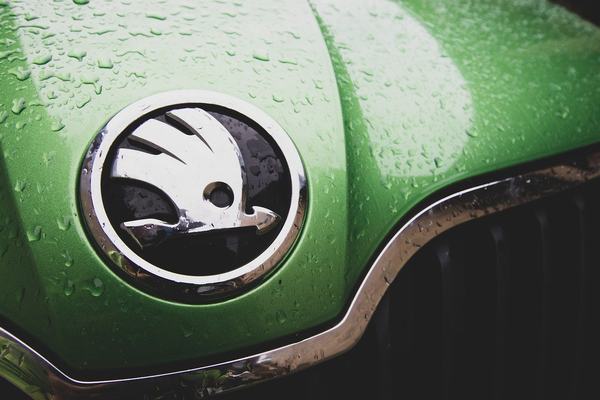 ŠKODA AUTO spełnia europejskie cele w zakresie emisji CO2 swoich pojazdów