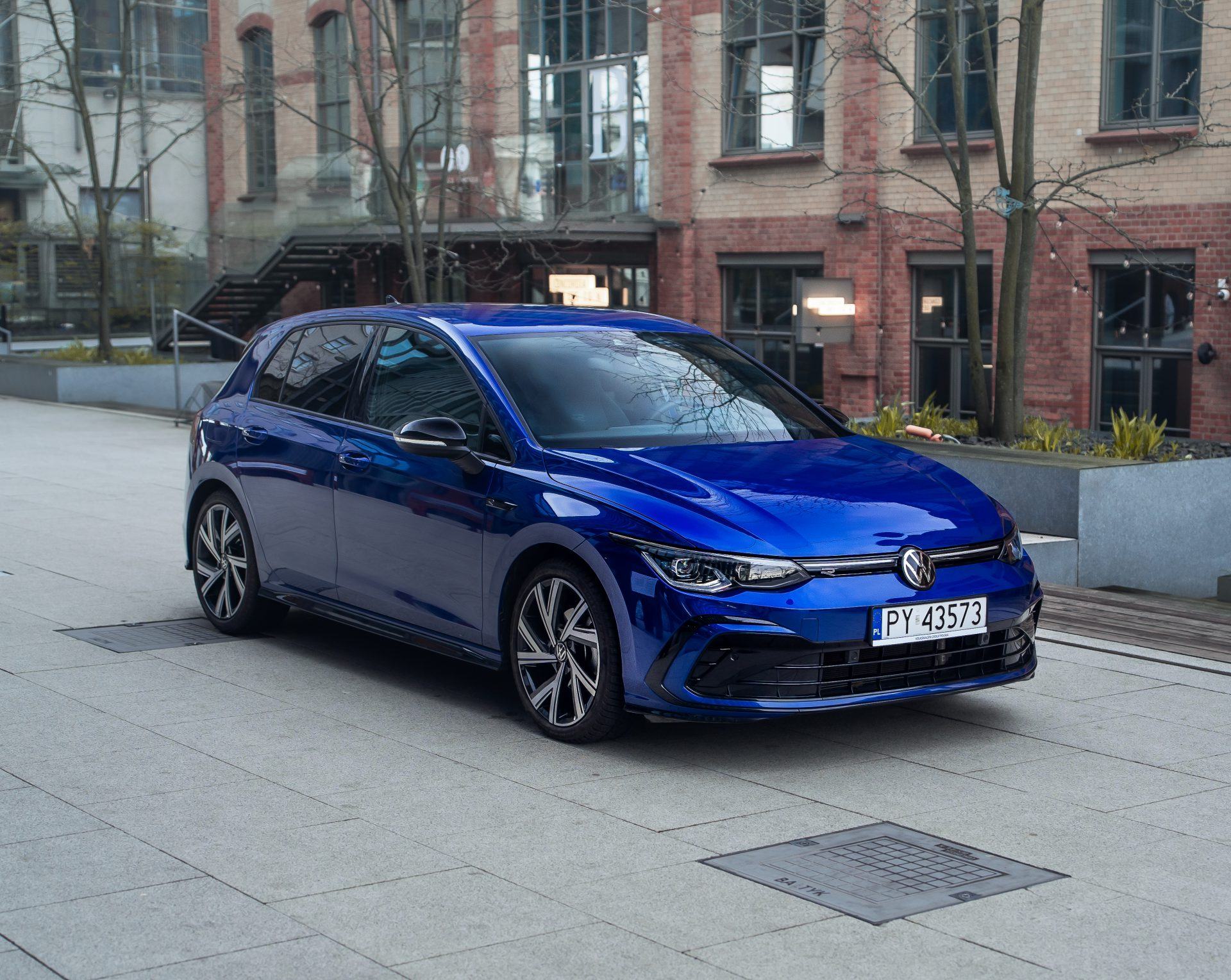 Volkswagen Golf VIII – jeszcze szerzej zakrojona cyfryzacja kokpitu i obsługi samochodu