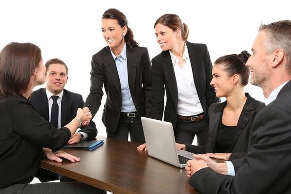 Wyjaśniamy co to jest leasing pracowników!