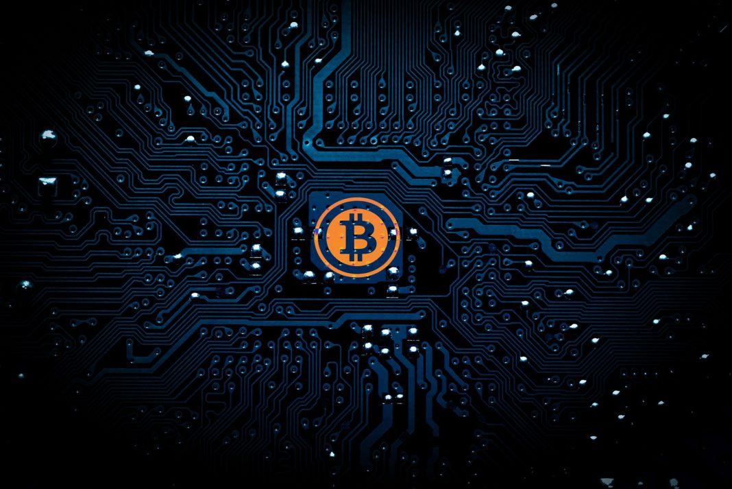 BitBay czy CoinDeal? Na której giełdzie kryptowalut lepiej kupić Bitcoin