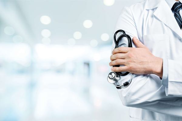 ZUS odbierze świadczenia z odsetkami - ekspert: to nie pomoże pracodawcom
