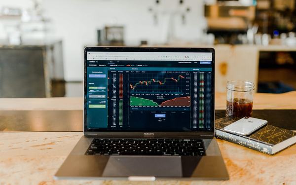 Jak wykorzystać siłę nabywczą walut w tradingu na rynku Forex?