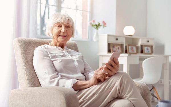 Ponad milion seniorów na rynku pracy. Jak dorabiają do emerytury i na jakie zarobki mogą liczyć?