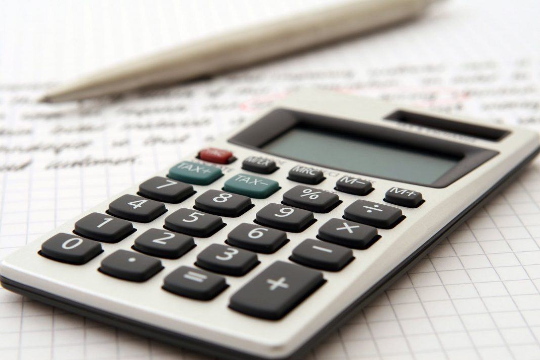 Emerytury będą coraz droższe i coraz niższe