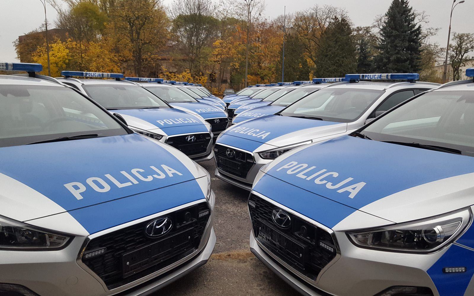 Ponad 300 nowych radiowozów Hyundai i30 Wagon trafi do policjantów z Komendy Stołecznej Policji