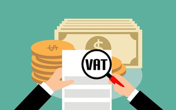 Czy przedsiębiorcy, którzy po obniżce VAT nie obniżą cen dla konsumentów, są narażeni na sankcje ze strony UOKiK?